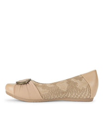 Mabely Flat Camel - Women