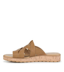 Gabbie Slide Sandal Auburn - Women