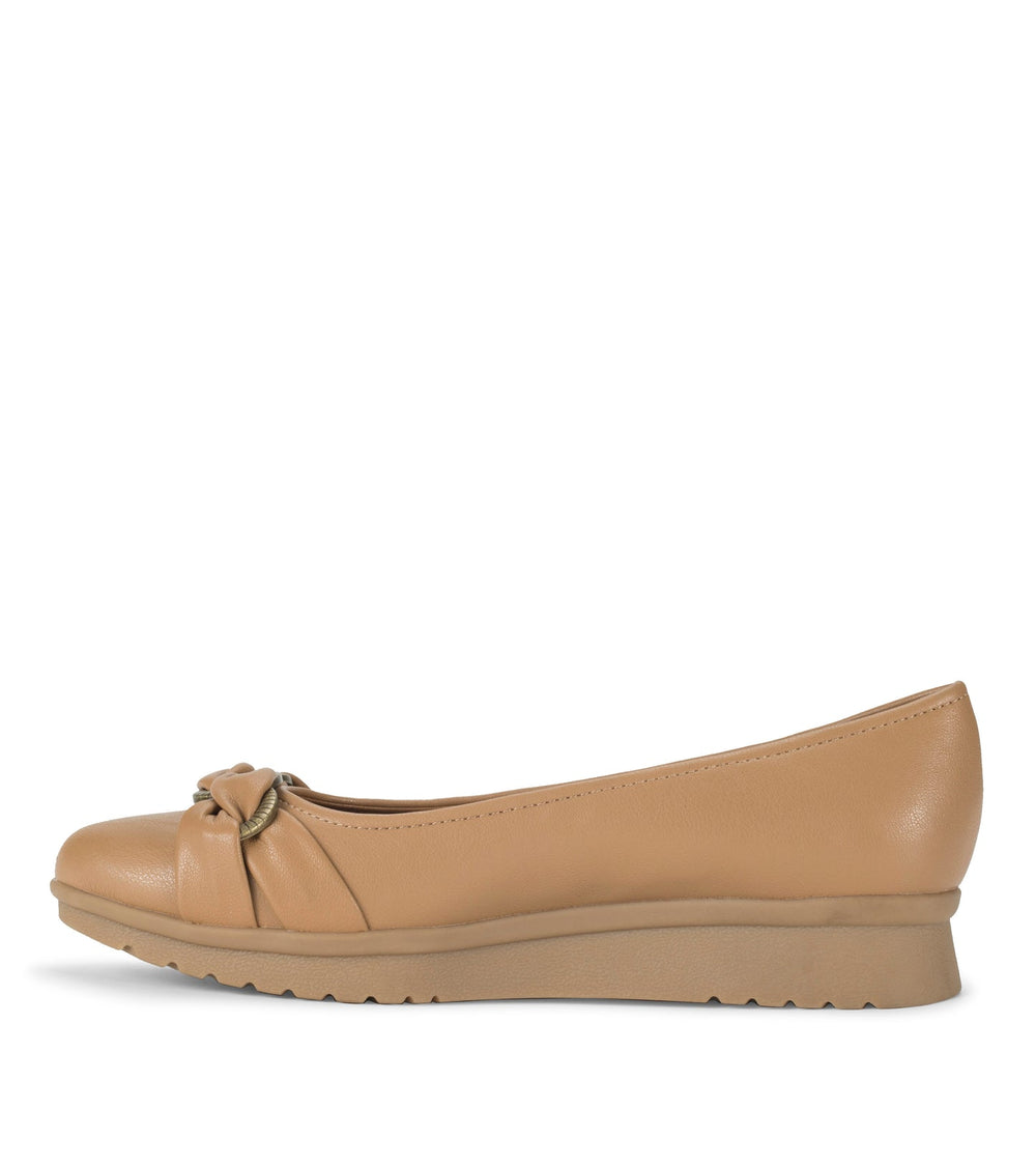 Aurora Flat Cognac - Women