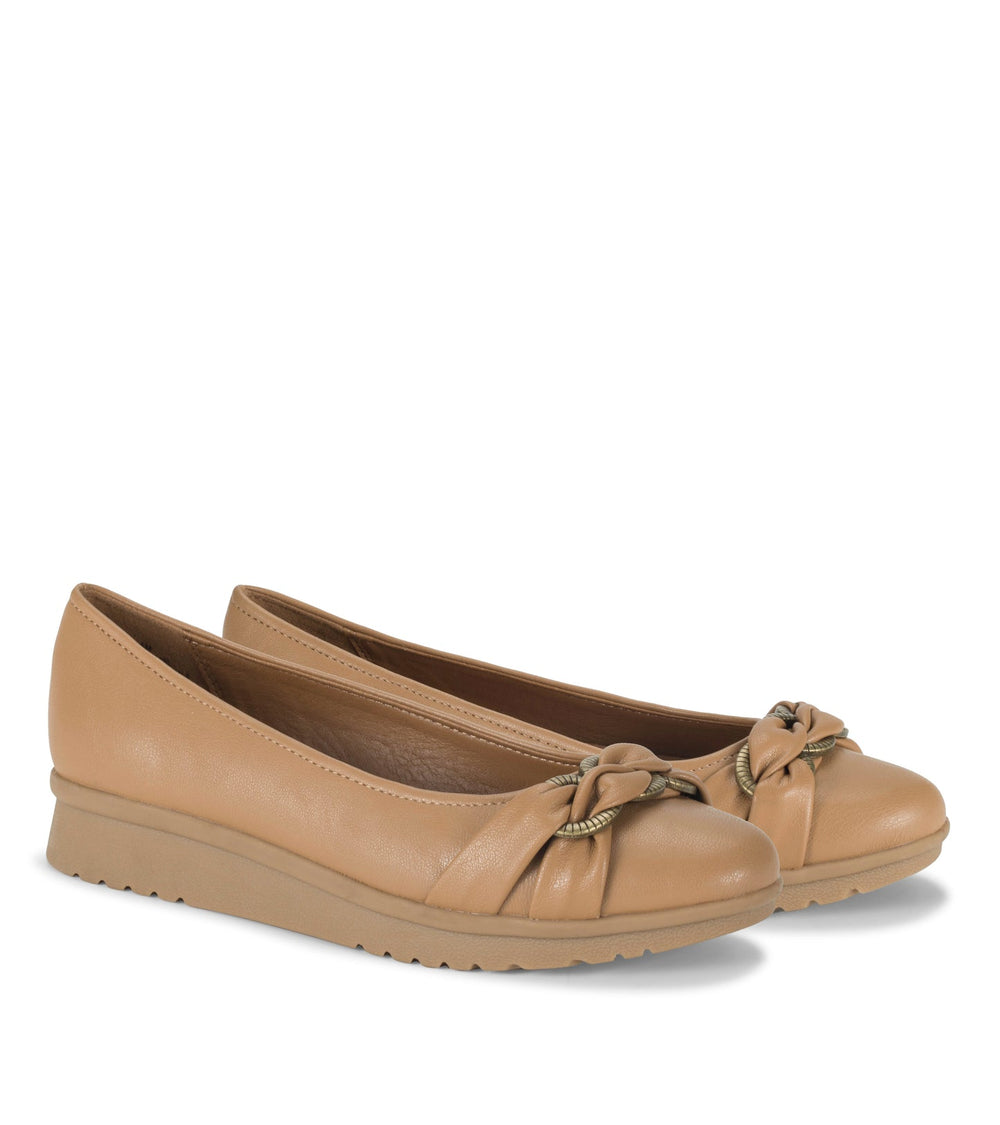 Aurora Flat Cognac - Women
