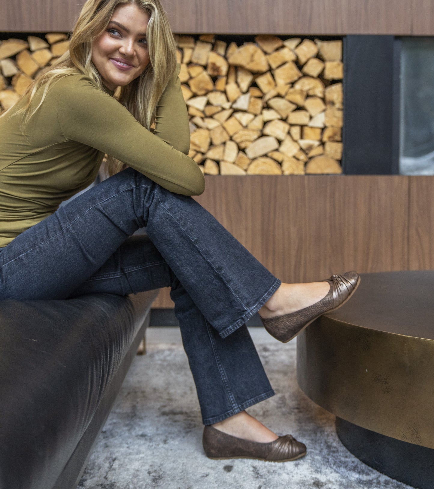 Colette Flat Oak - Women