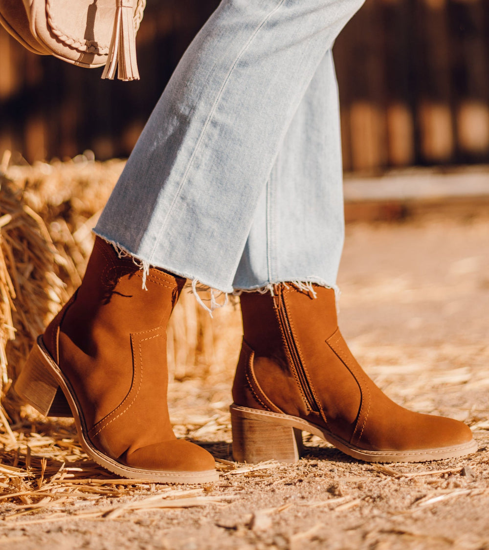 Calloway Block Heel Bootie Nutshell - Women