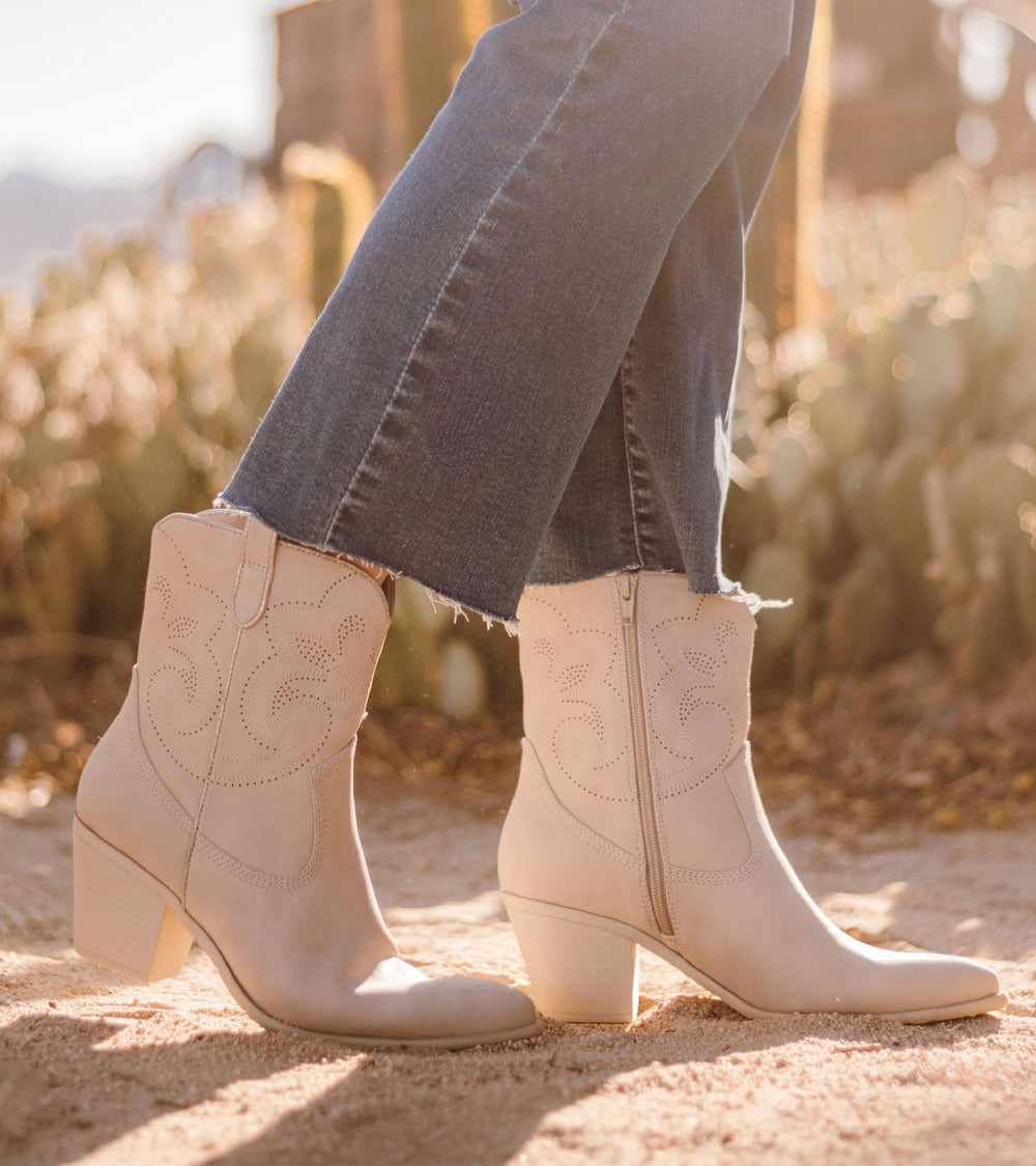 Yenni Western Boot Haze - Women