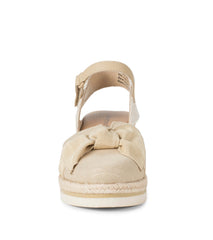 Arabelle Closed Toe Wedge Sandal Light Gold - Women