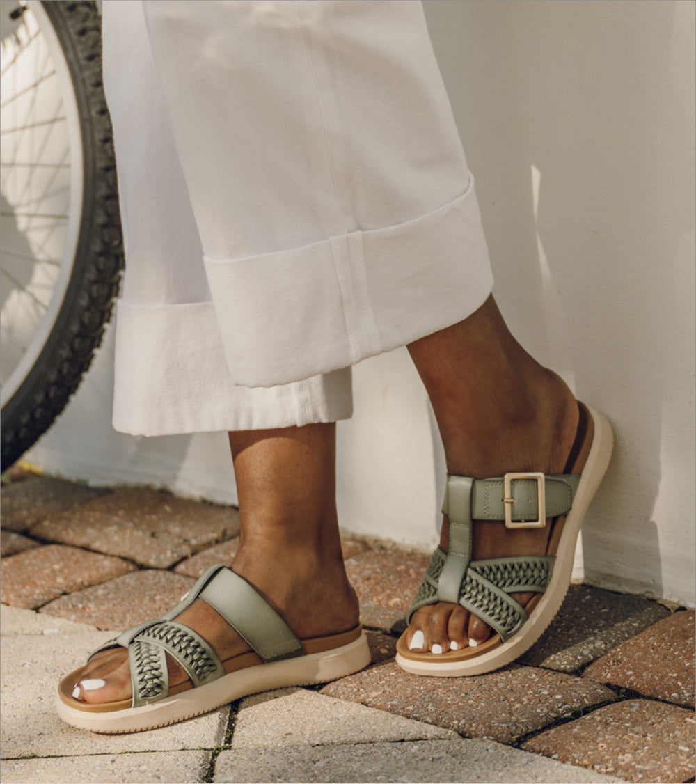 Emmery Slide Sandal Sage - Women