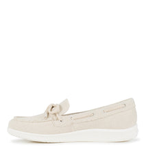 Venia Boat Shoe Natural - Women